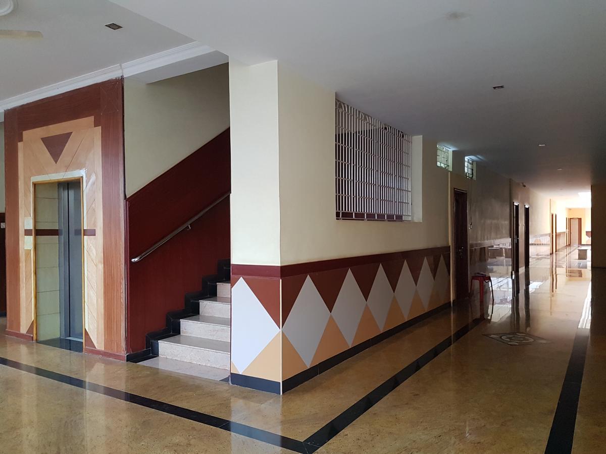 Hotel Subhalakshmi Palace Kāraikkudi Buitenkant foto